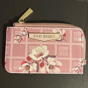 Steve Madden Floral mini card wallet